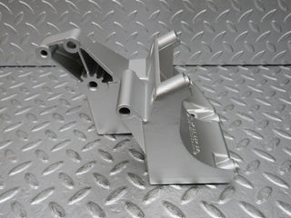 32662 Mercedes-Benz S124 300TE Wagon Power Steering Pump Bracket 1264660641