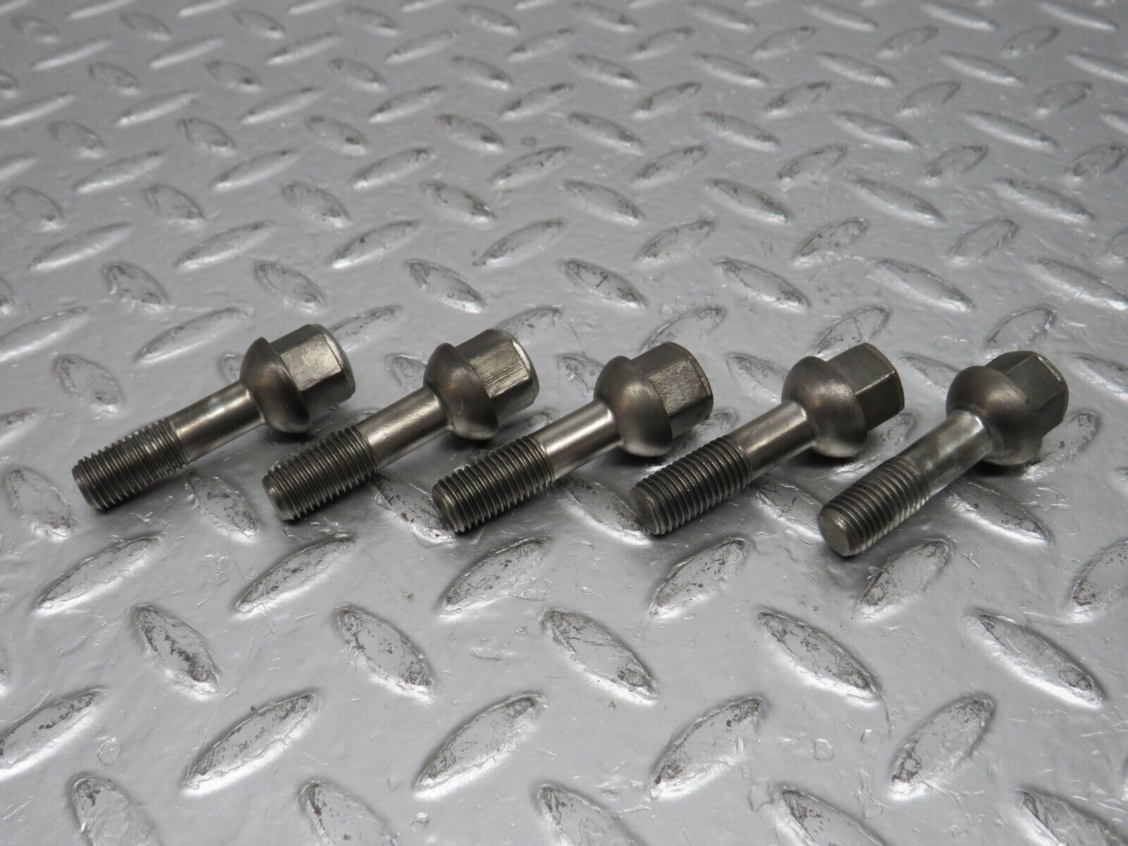 32639 Mercedes-Benz 5x Alloy Wheel Lug Bolt M12x1.5