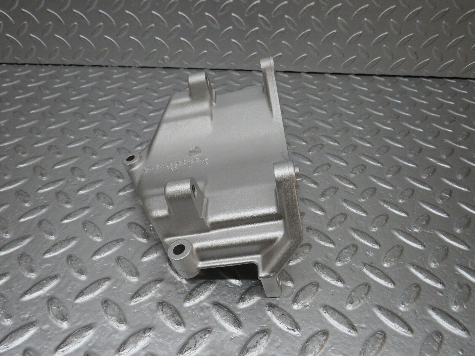 31429 Mercedes-Benz S124 220TE Wagon AC Compressor Support Bracket 1111550135