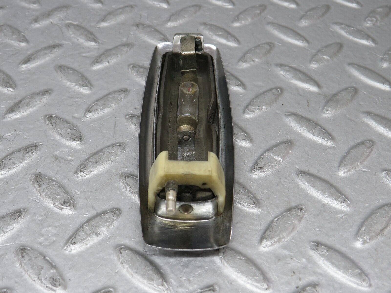 35706 Mercedes-Benz W108 Rear Interior Dome Light