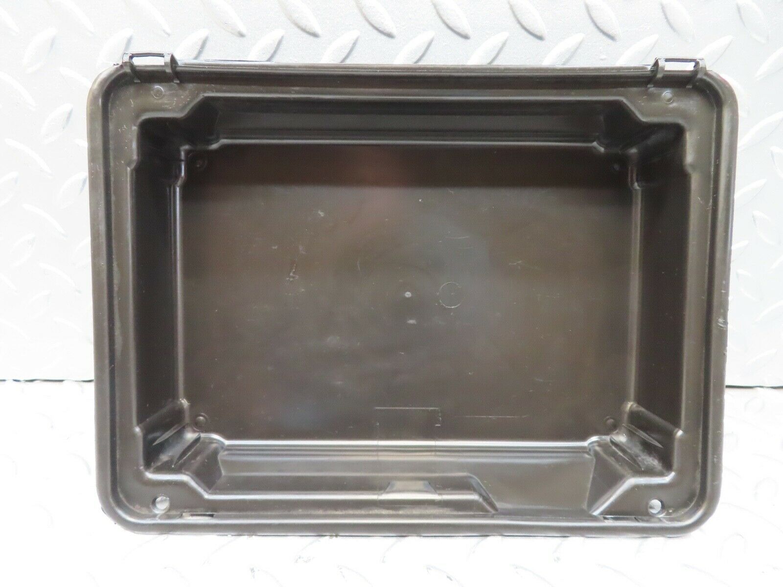 16868 Mercedes-Benz C123 280CE Coupe First Aid Box