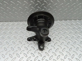 W115 front left wheel hub used OEM