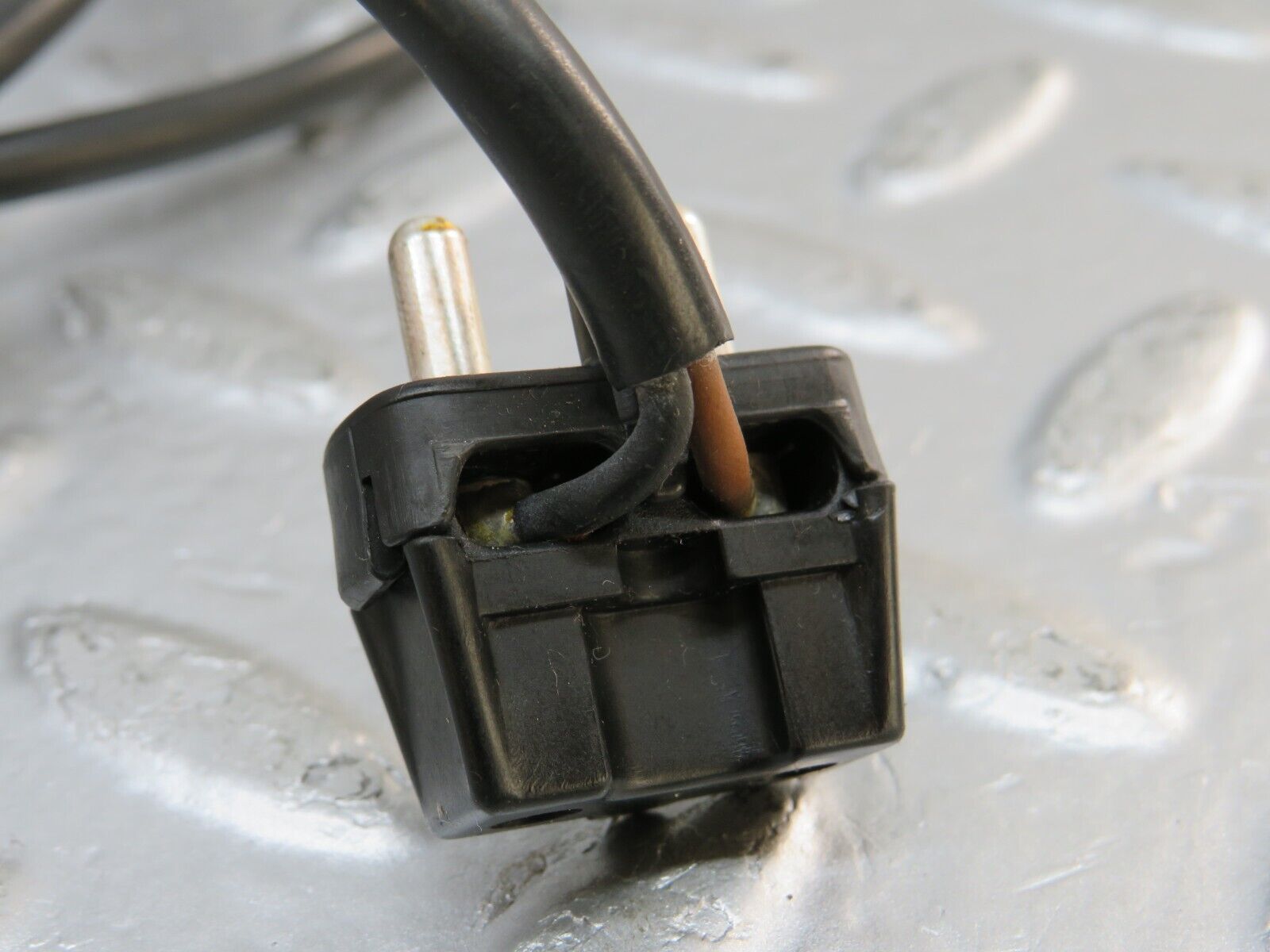 33508 Mercedes-Benz W202 C180 Front Wing Indicator Cable Wire