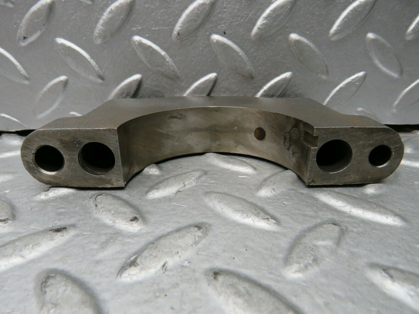 22117 Mercedes-Benz S123 280TE Crankshaft Bearing Holder Block 1080110211