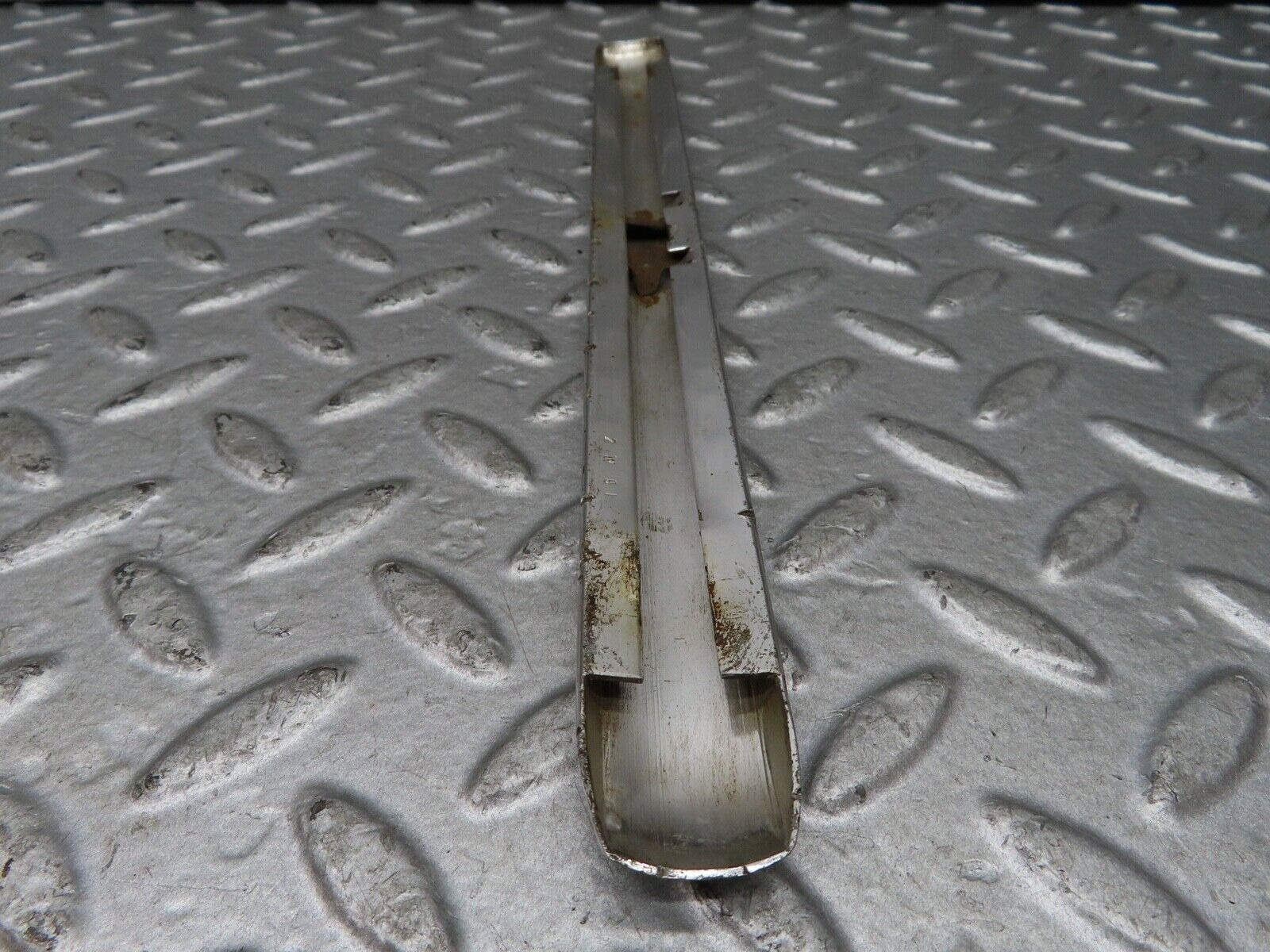 19019 Mercedes-Benz W120 W121 Ponton Front Fender Wing Lower Chrome Moulding Trim