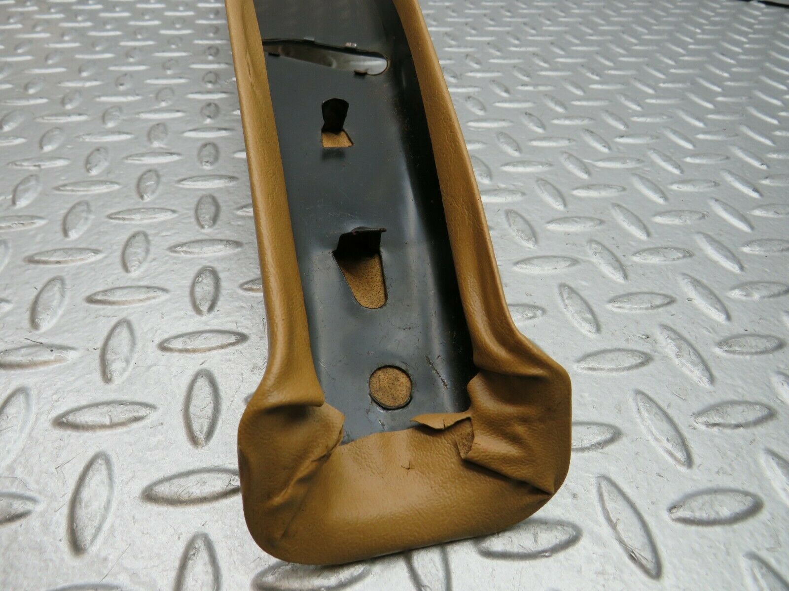 22051 Mercedes-Benz S123 280TE Wagon B Pillar Cover Left Side Palomino