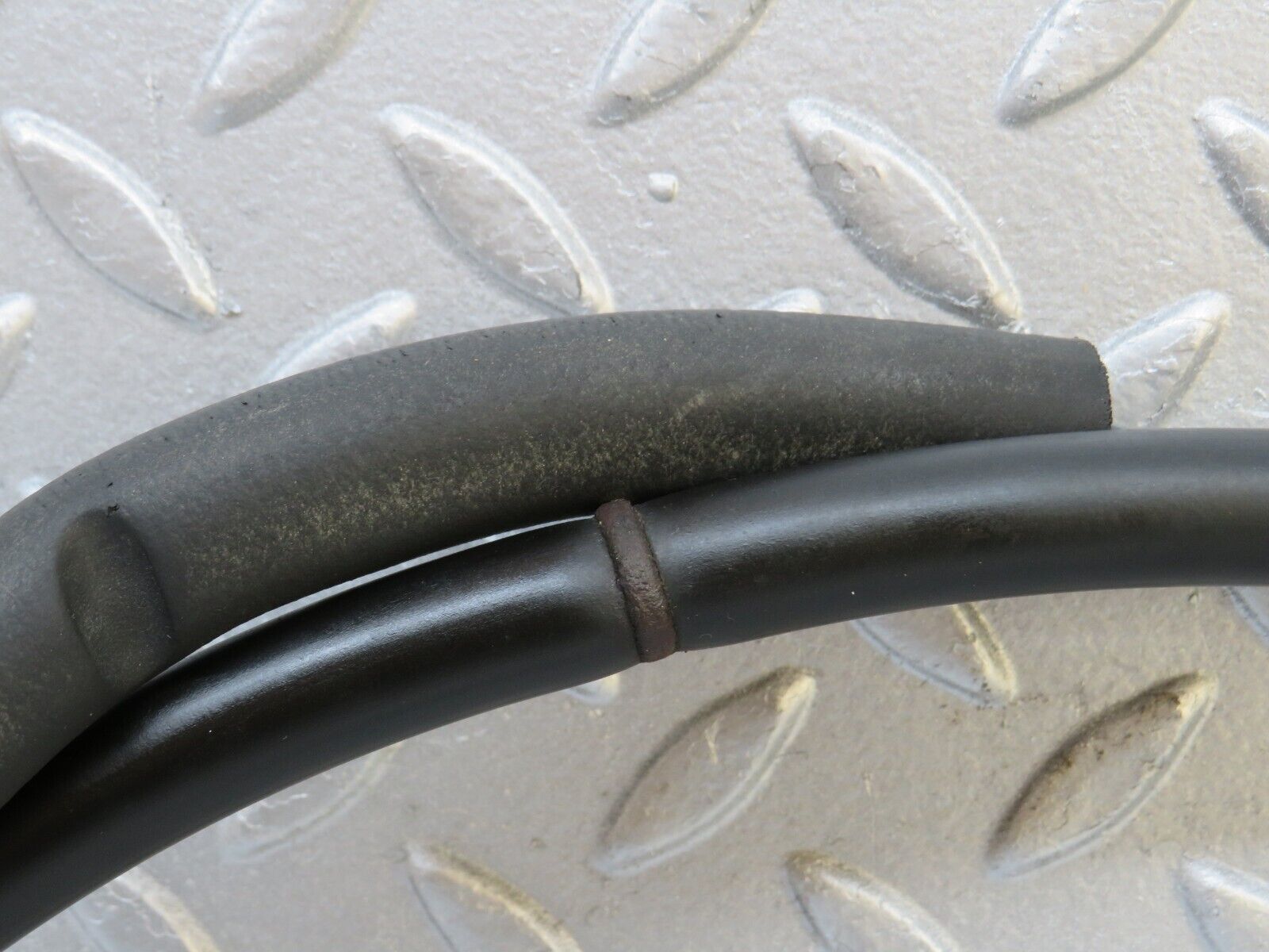 37538 Mercedes-Benz W109 300SEL Speedometer Cable For Automatic Gearbox