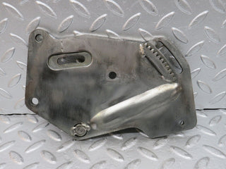 0064 Mercedes-Benz W116 350SE Power Steering Pump Bracket