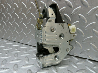 24196 Mercedes-Benz S124 220TE Wagon Front Right Door Lock Mechanism