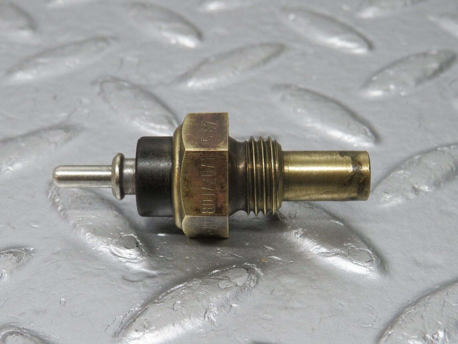32676 Mercedes-Benz S124 300TE Wagon Coolant Temperature Sensor VDO 0055421017