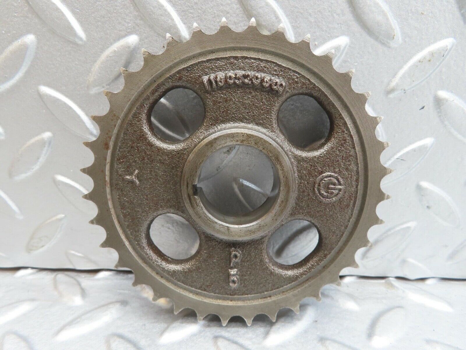 13737 Mercedes-Benz R107 450SL Camshaft Timing Gear 1160520501