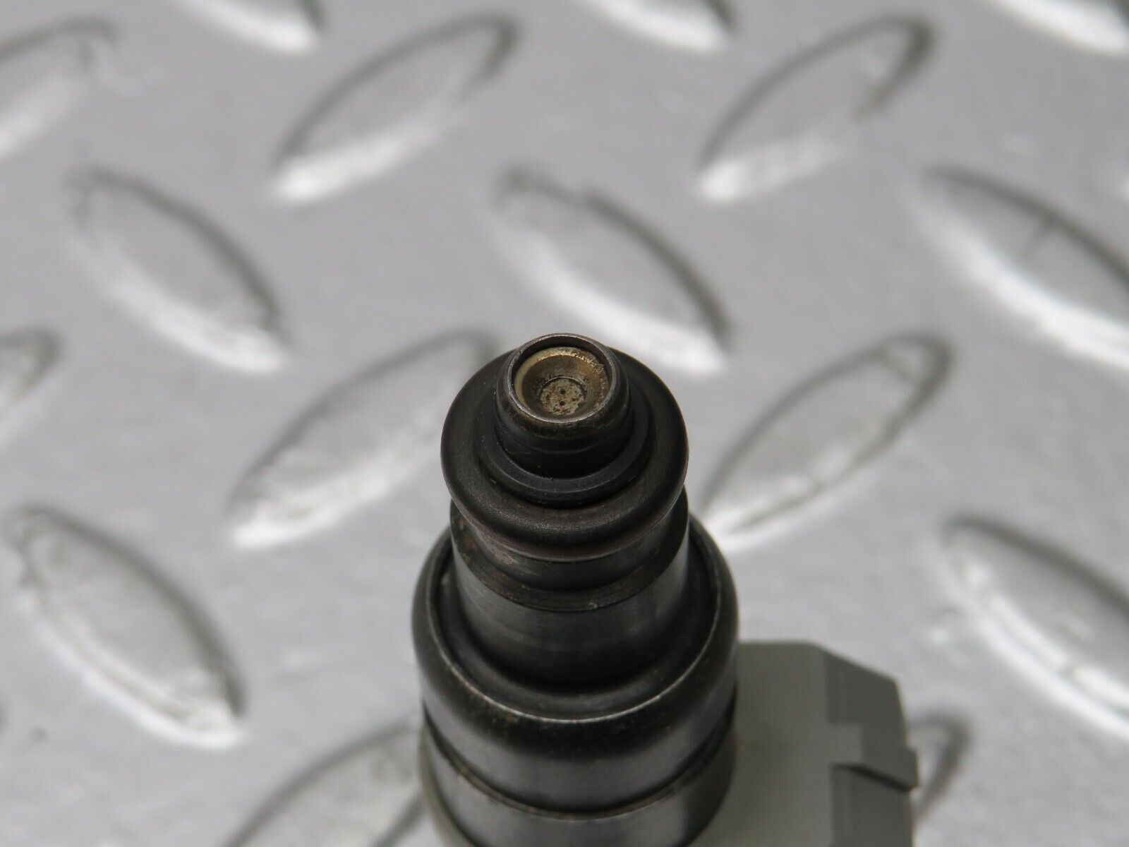 33486 Mercedes-Benz W202 C180 Fuel Injector Siemens 0000787423