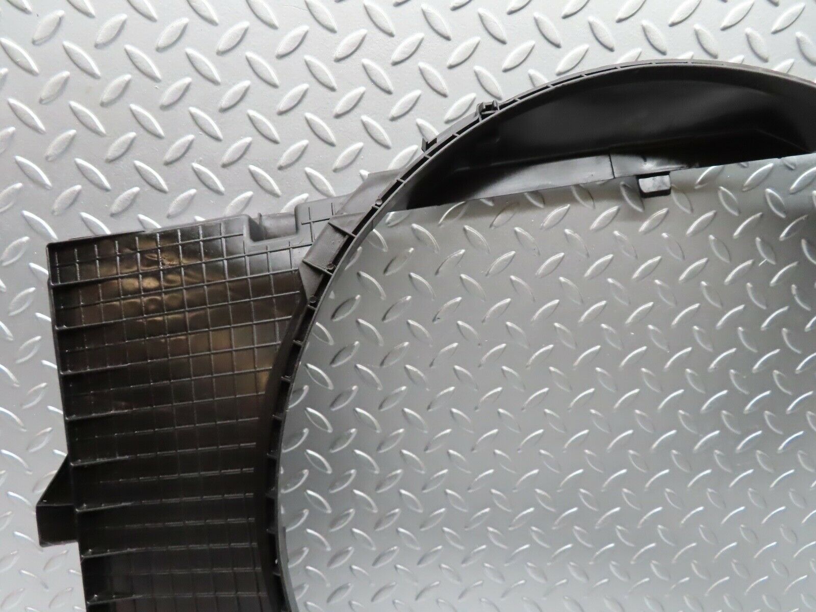 20029 Mercedes-Benz R129 300SL Coupe Radiator Fan Shroud Fan Cover 1295000055