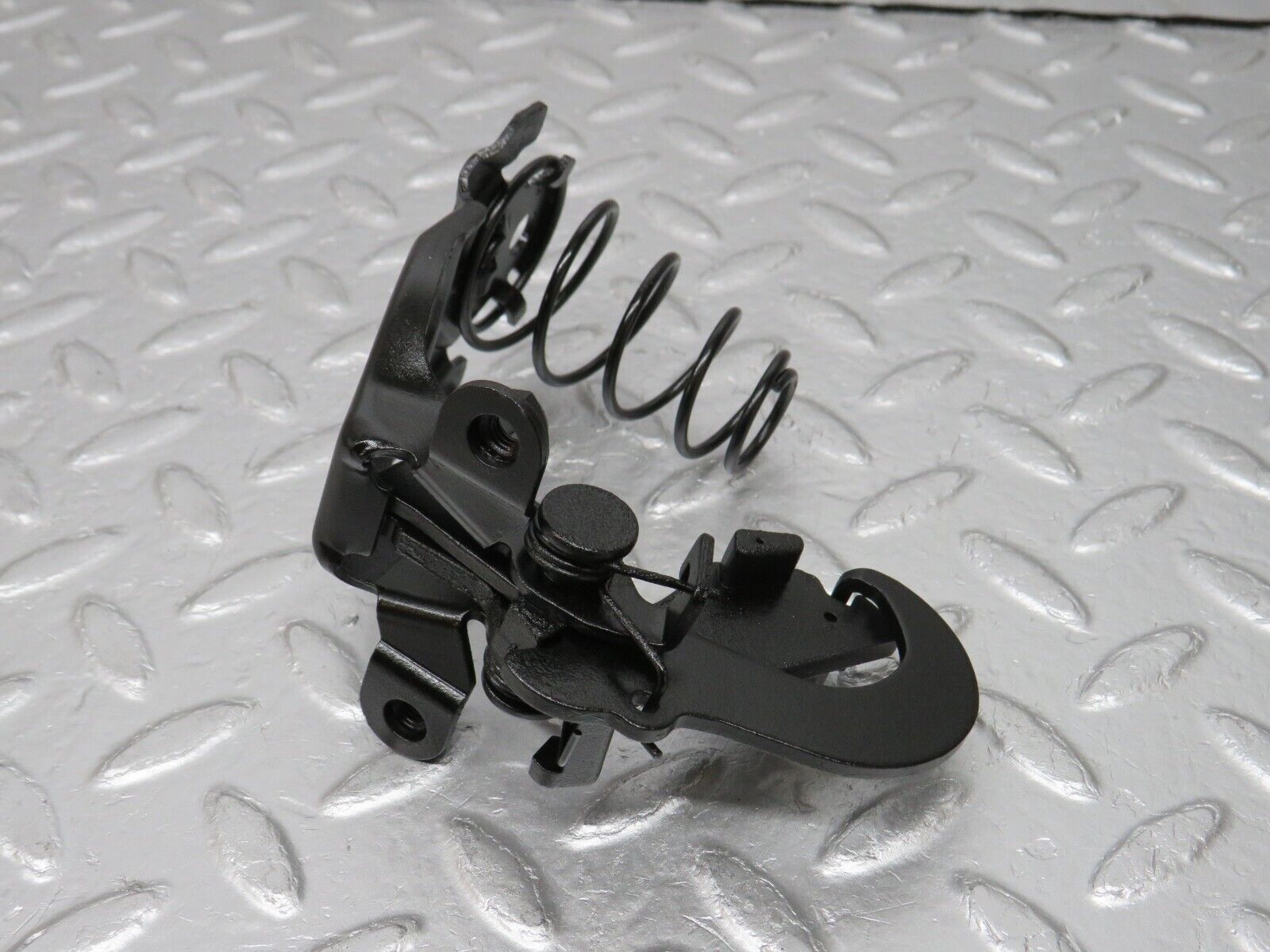 33533 Mercedes-Benz W202 C180 Bonnet Lock Latch