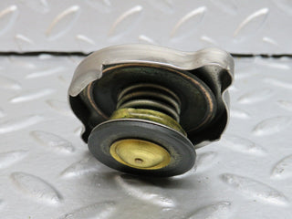 29463 Mercedes-Benz W124 230E Radiator Cap 1235010015
