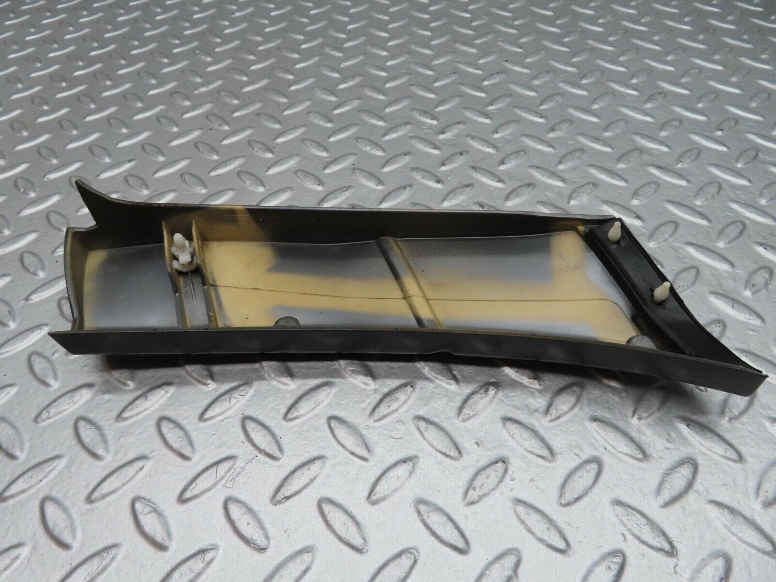14918 Mercedes-Benz W140 S320 Rear Right Fender Wing Moulding Trim 1406907840
