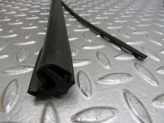 R129 SL front windscreen rubber seal used OEM