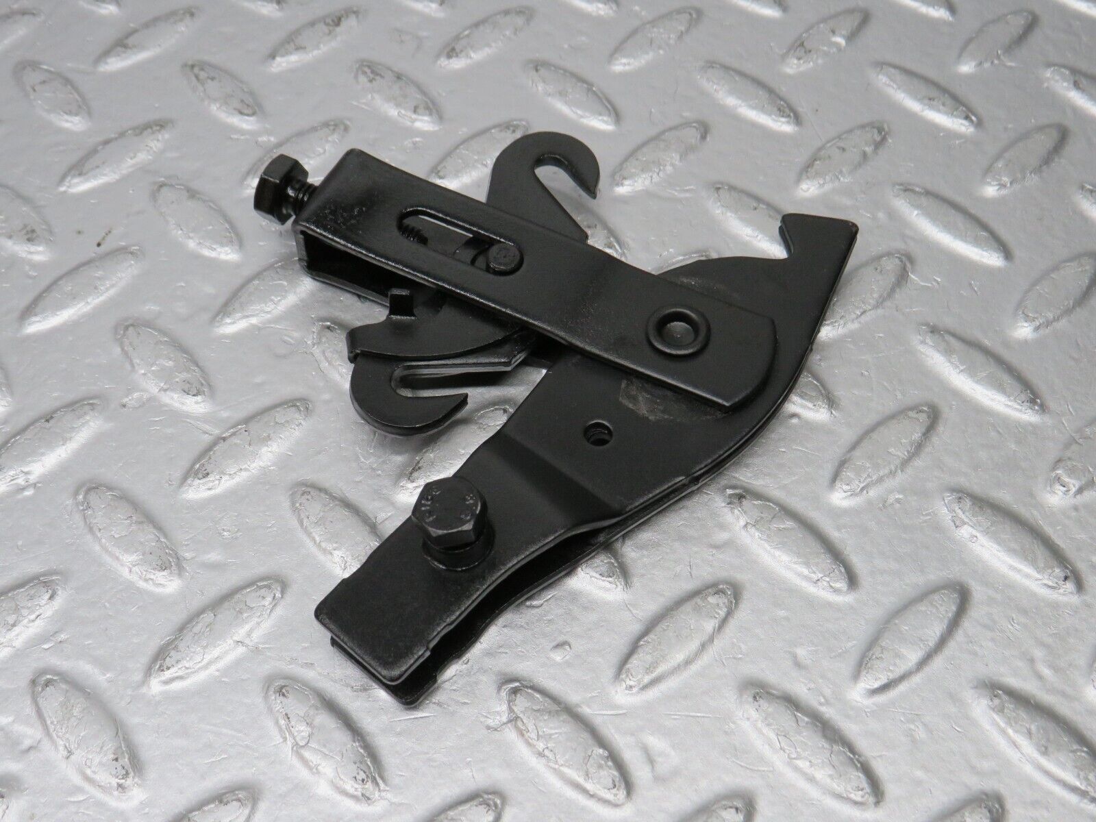 39594 Mercedes-Benz R129 320SL Coupe Handbrake Adjusting Handbrake Regulator