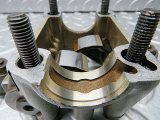 21742 Mercedes-Benz W126 300SE Rocker Arms Camshaft Bearing Block 1030510610