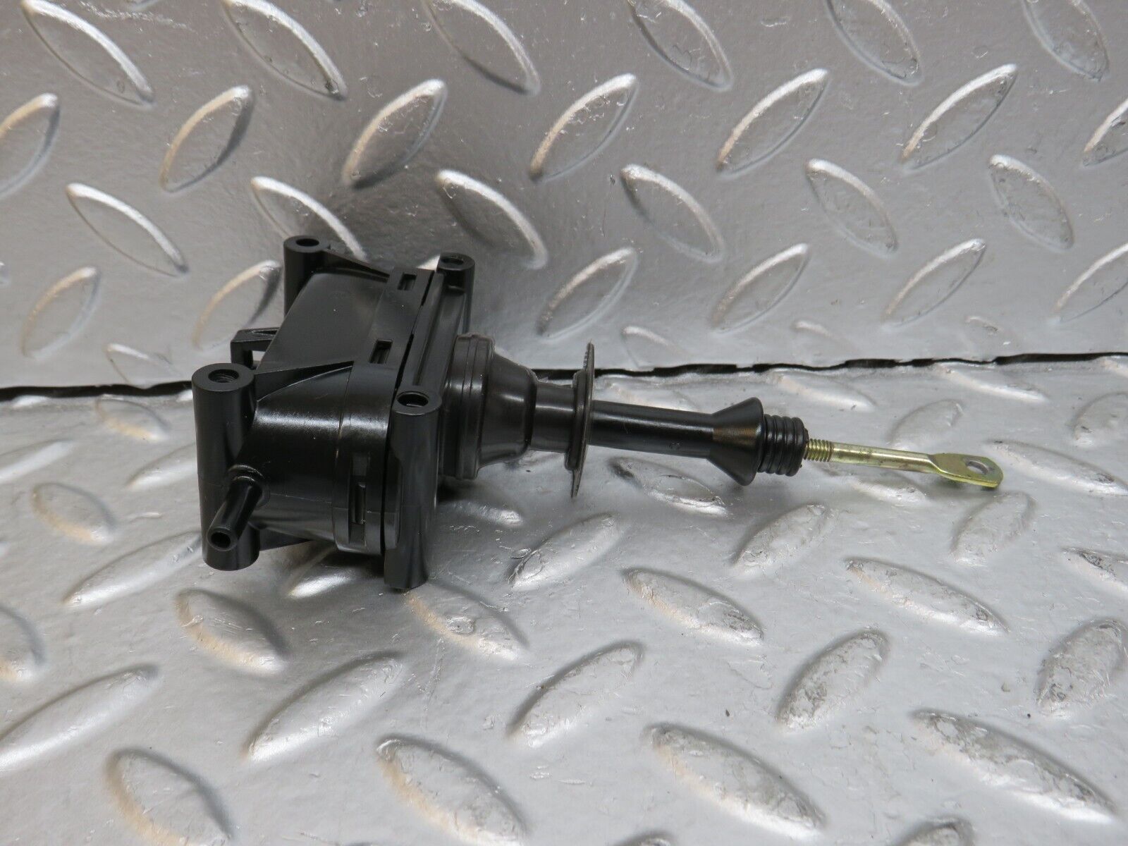 29377 Mercedes-Benz W124 230E Door Lock Vacuum Actuator Rear Left