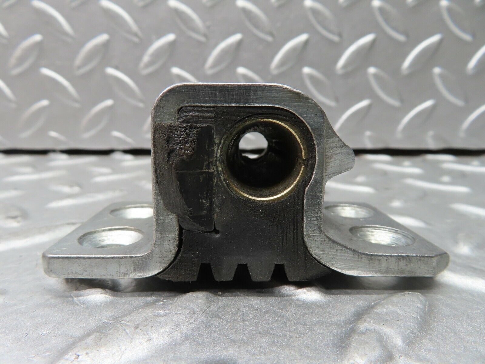 21518 Mercedes-Benz W126 300SE Door Lock Latch Left Side