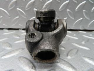 20933 Mercedes-Benz W114 250CE Coupe Steering Column Joint