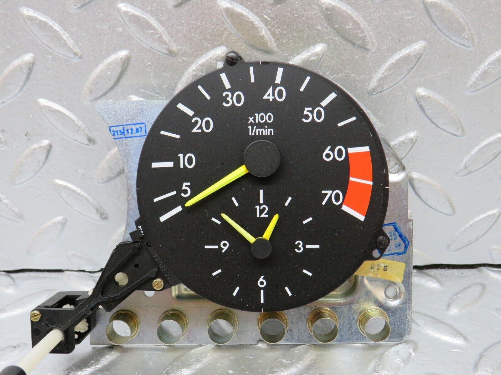 33737 Mercedes-Benz W201 190E 2.0L Instrument Cluster Tachometer Gauge 2015421116