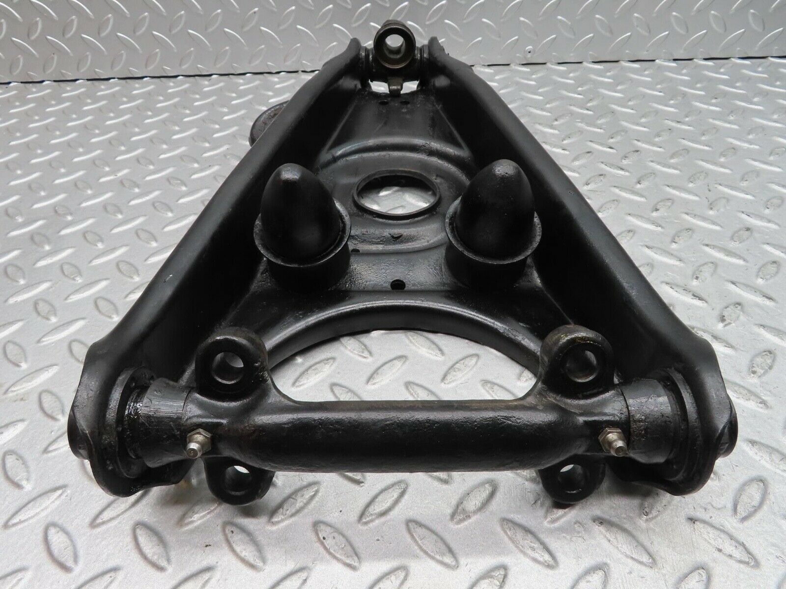 12584 Mercedes-Benz W108 280SE 3.5 Front Right Lower Control Arm