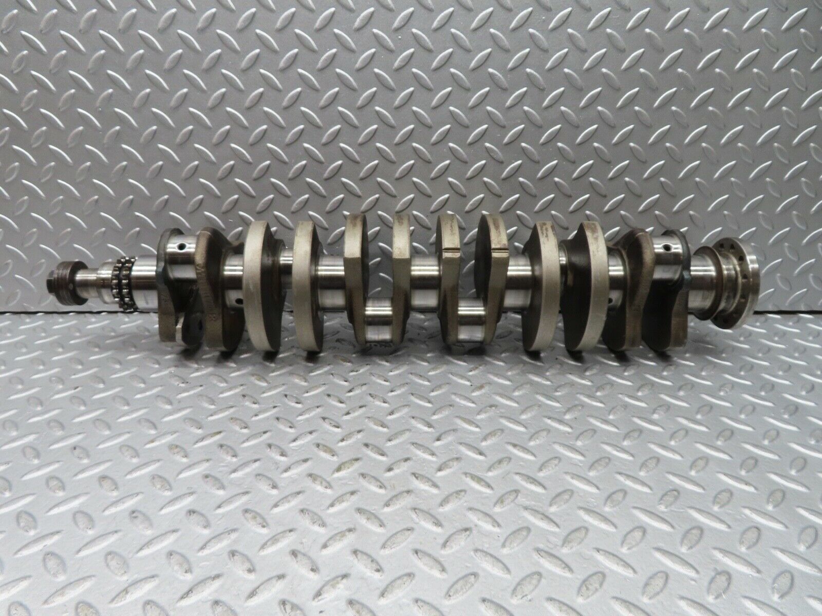 16995 Mercedes-Benz C123 280CE Coupe Crankshaft 1100310701