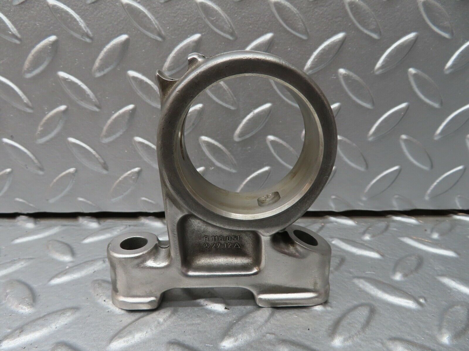 20675 Mercedes-Benz R107 450SL Camshaft Tower Bearing 1160512712