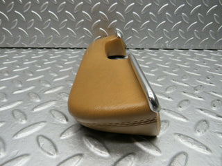 W123 Wagon front right door handle palomino used OEM