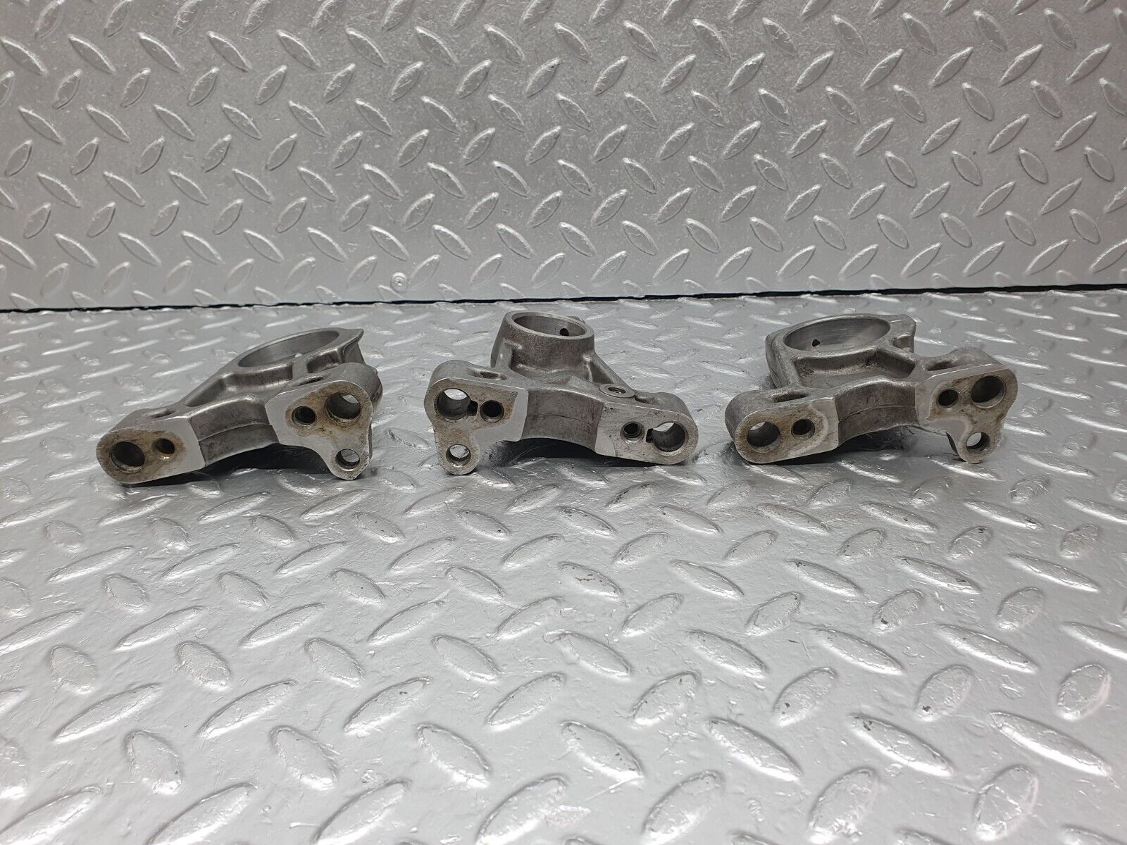 40873 Mercedes-Benz W123 240D Camshaft Tower Bearing Set 6160510710 6170511212