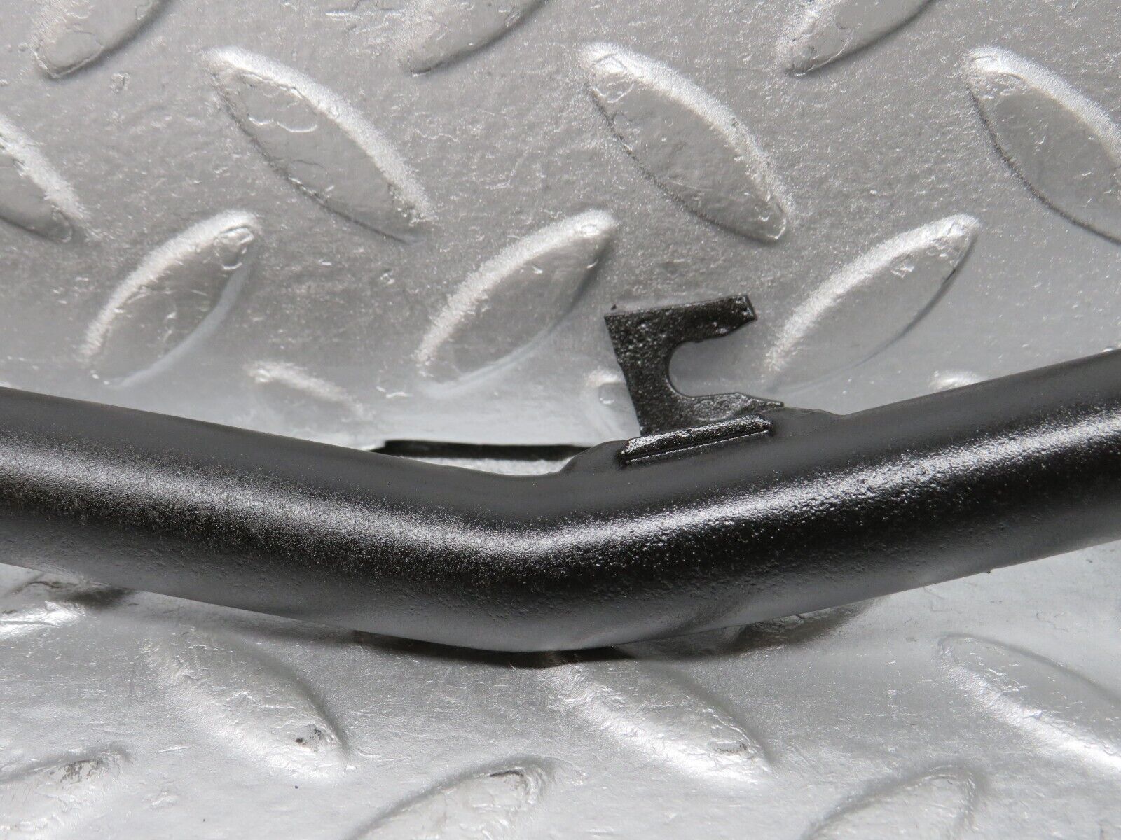 38149 Mercedes-Benz A124 320E Cabriolet Coolant Pipe