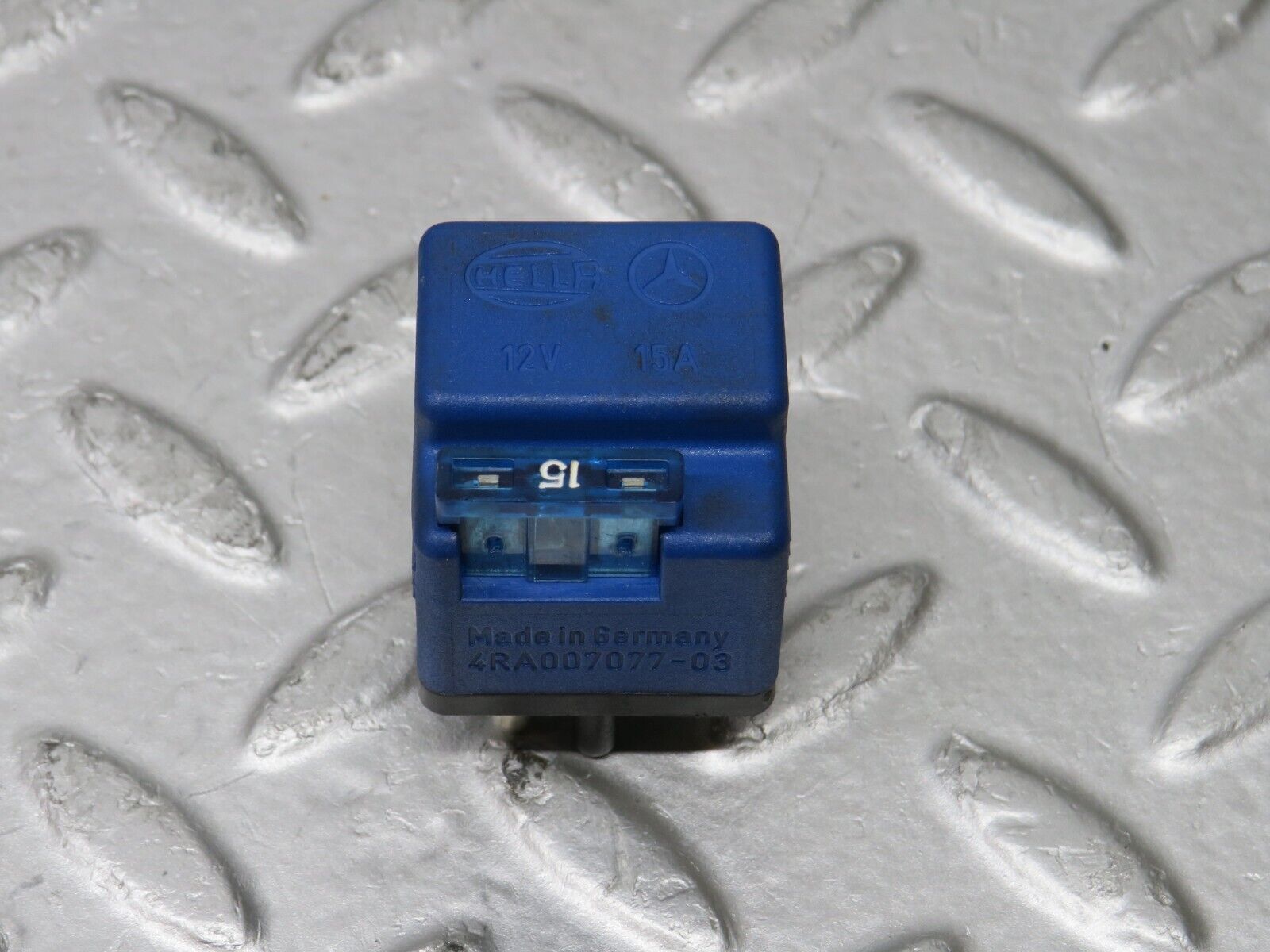 37951 Mercedes-Benz A124 320E Cabriolet Auxilliary Relay 0025420119