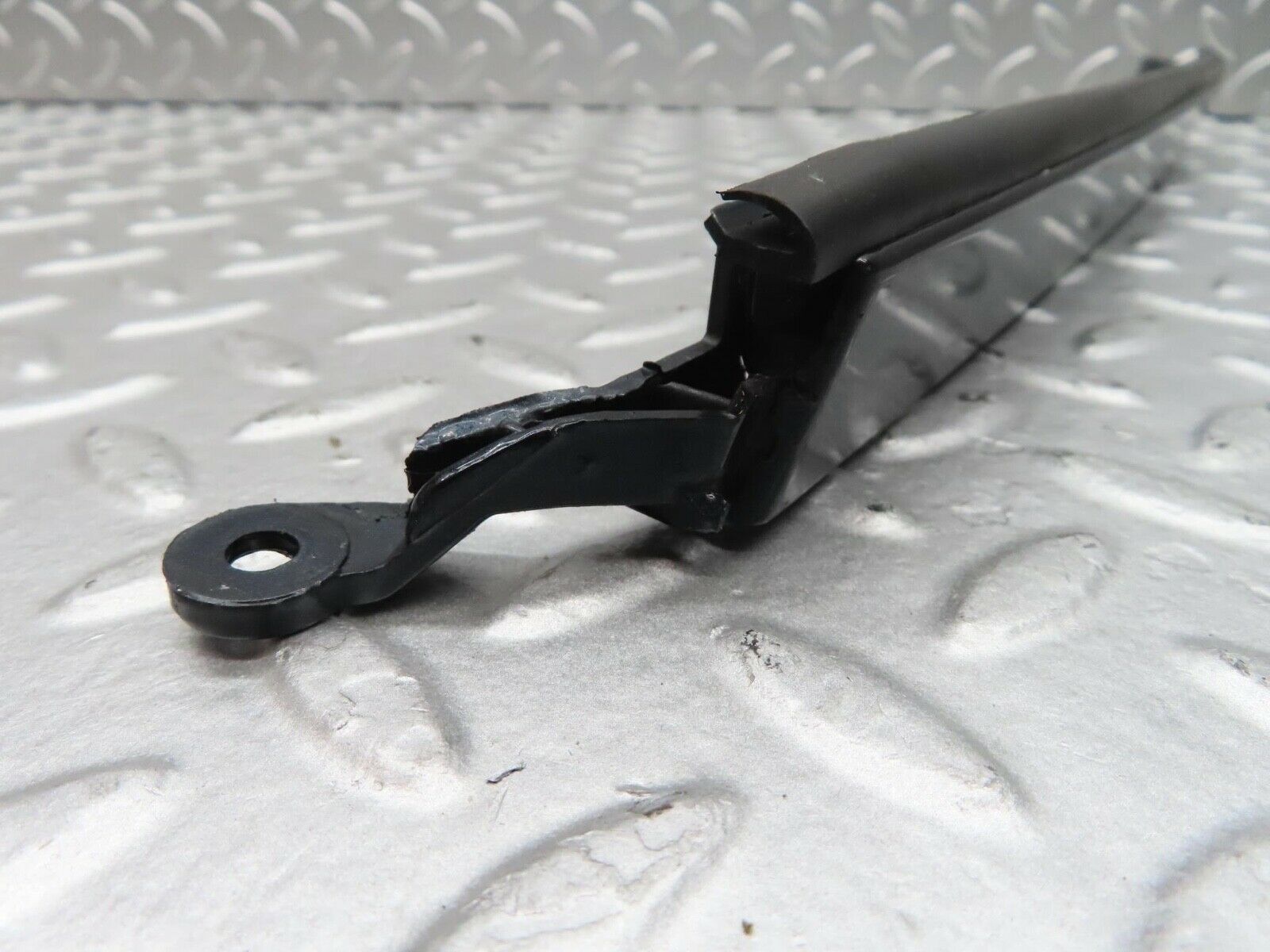 14995 Mercedes-Benz W140 S320 Headlight Lower Trim Left Side 1408260377