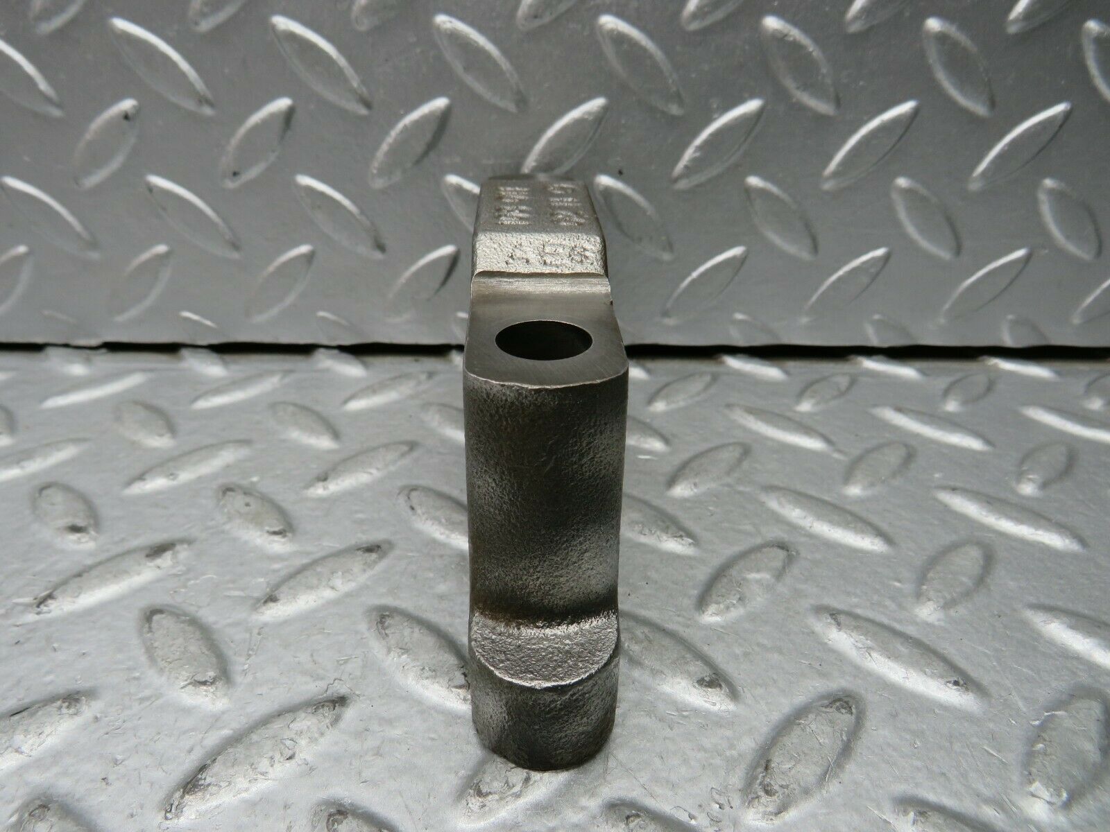 22117 Mercedes-Benz S123 280TE Crankshaft Bearing Holder Block 1080110211