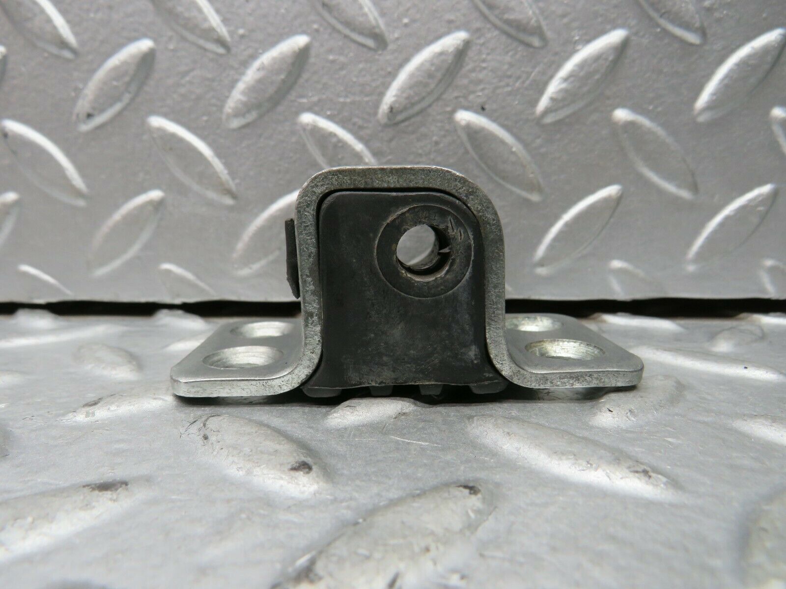 22167 Mercedes-Benz S123 280TE Wagon Door Lock Latch Right Side