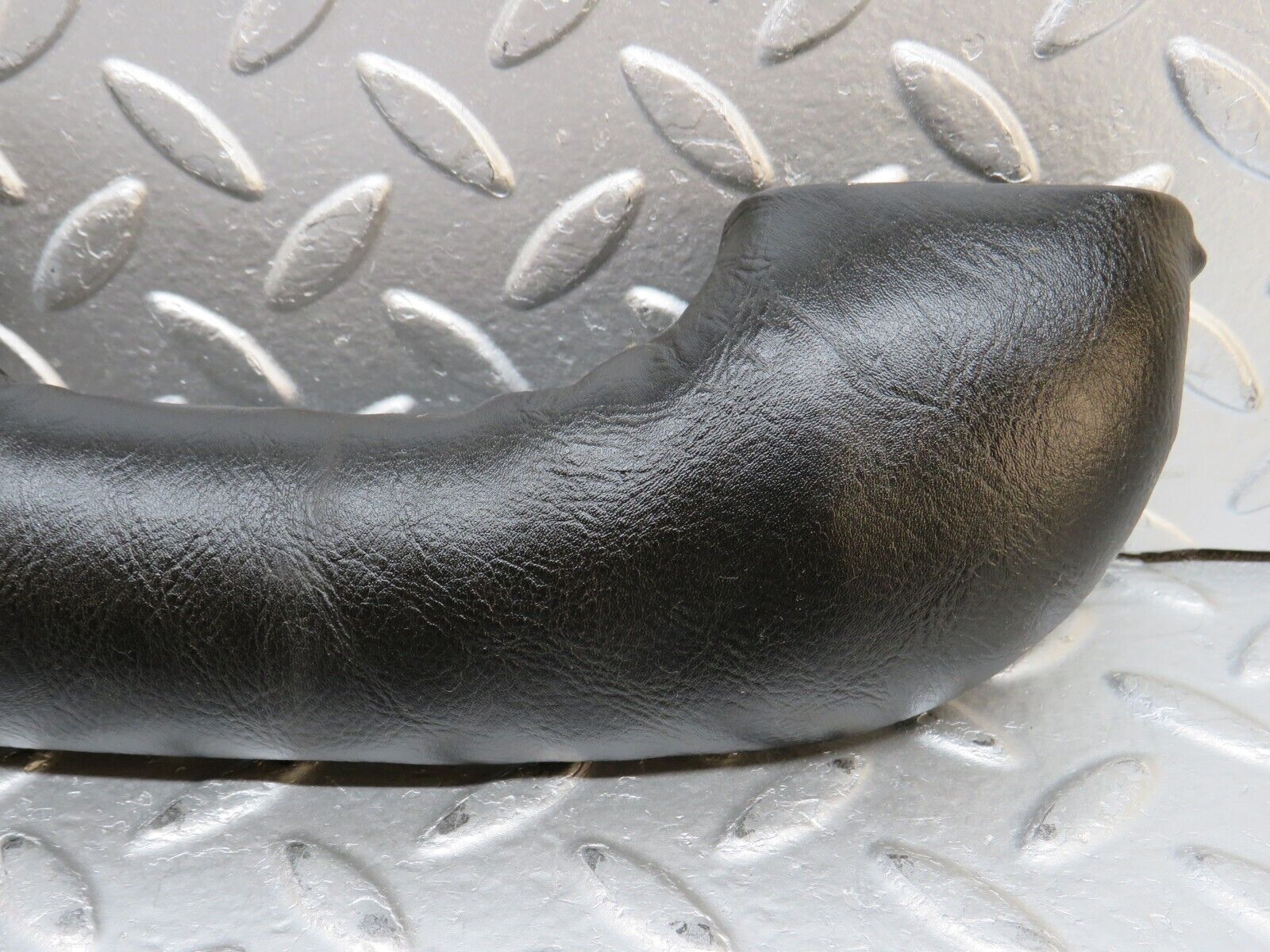 0186 Mercedes-Benz W120 Ponton Arm Rest Top Pad Black