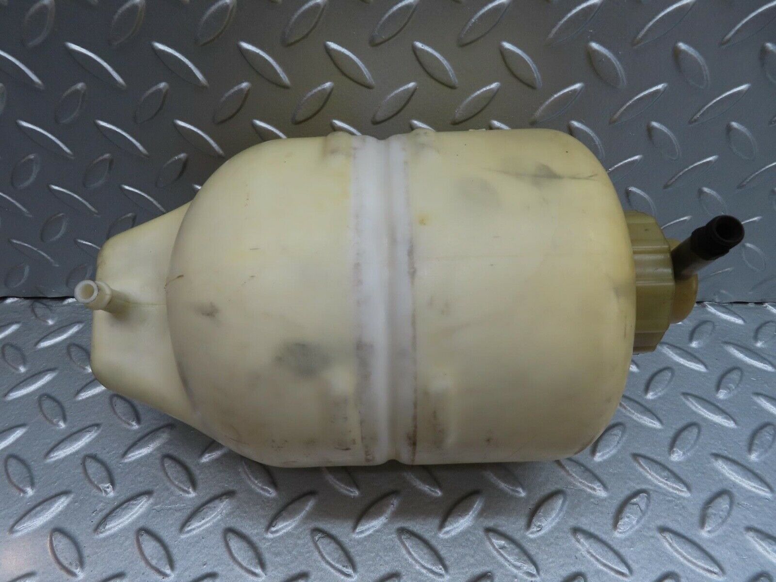 13930 Mercedes-Benz S123 Wagon Hydraulic Suspension Fluid Reservoir 1233270172