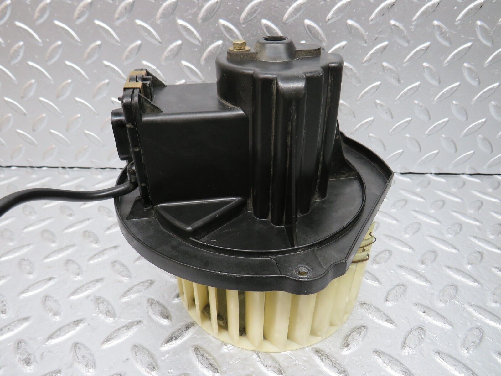 29801 Mercedes-Benz W123 230E Heater Blower Motor