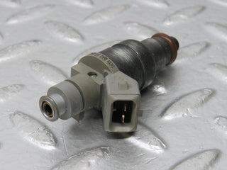 33485 Mercedes-Benz W202 C180 Fuel Injector Siemens 0000787423