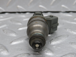 R129 SL fuel injector used OEM