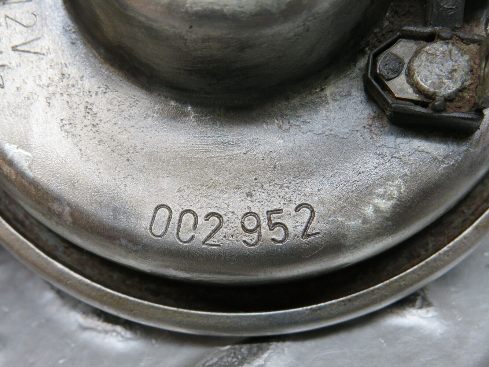 28447 Mercedes-Benz S123 240D Wagon Horn 002952 0035424120