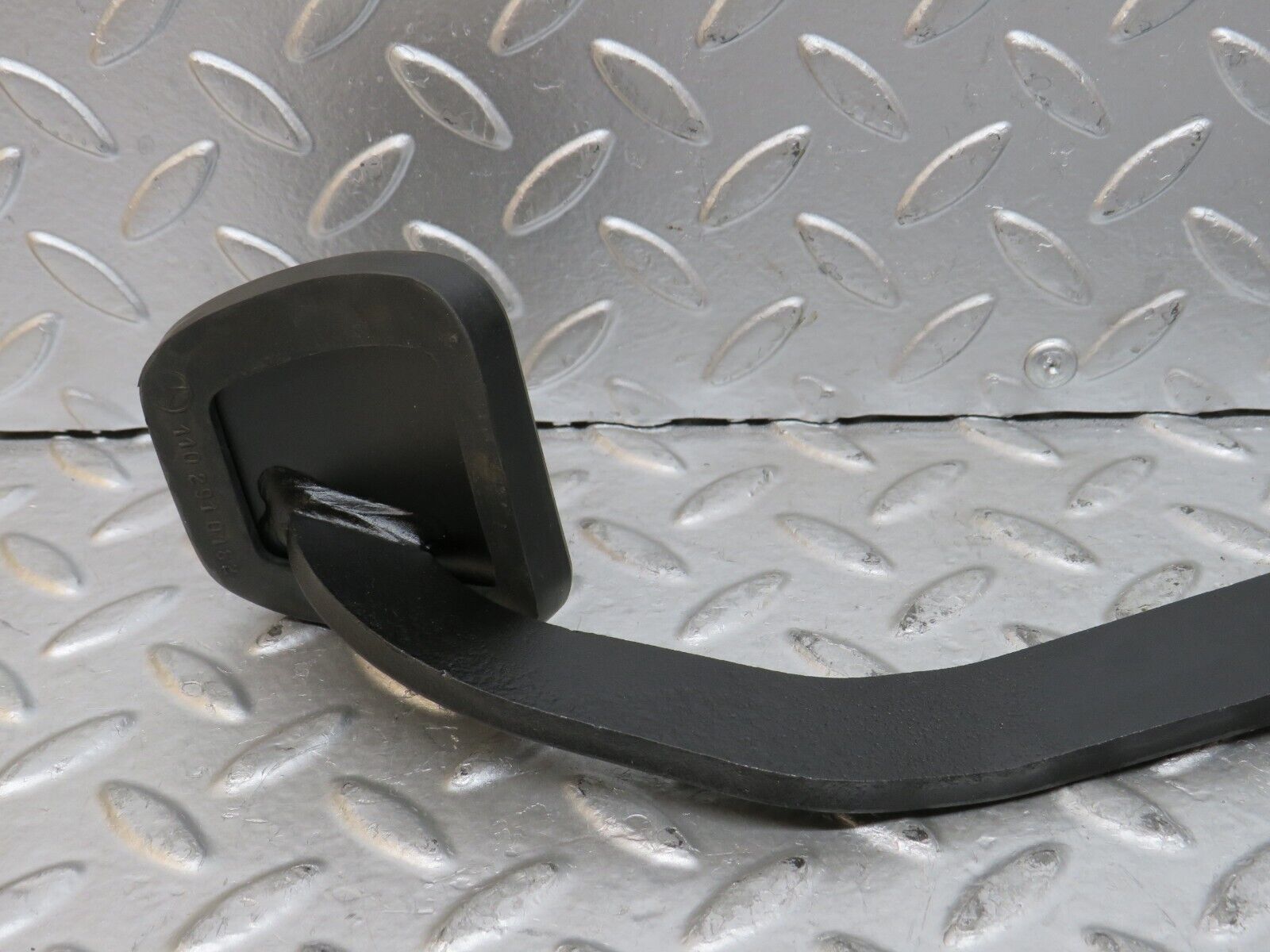 28389 Mercedes-Benz S123 240D Wagon Brake Pedal With Rubber 1102910182