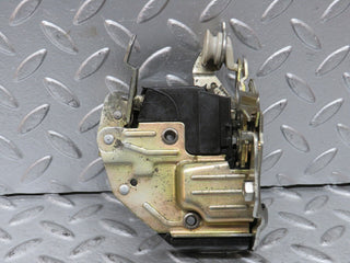 27669 Mercedes-Benz S124 300TE Wagon Front Right Door Lock Mechanism