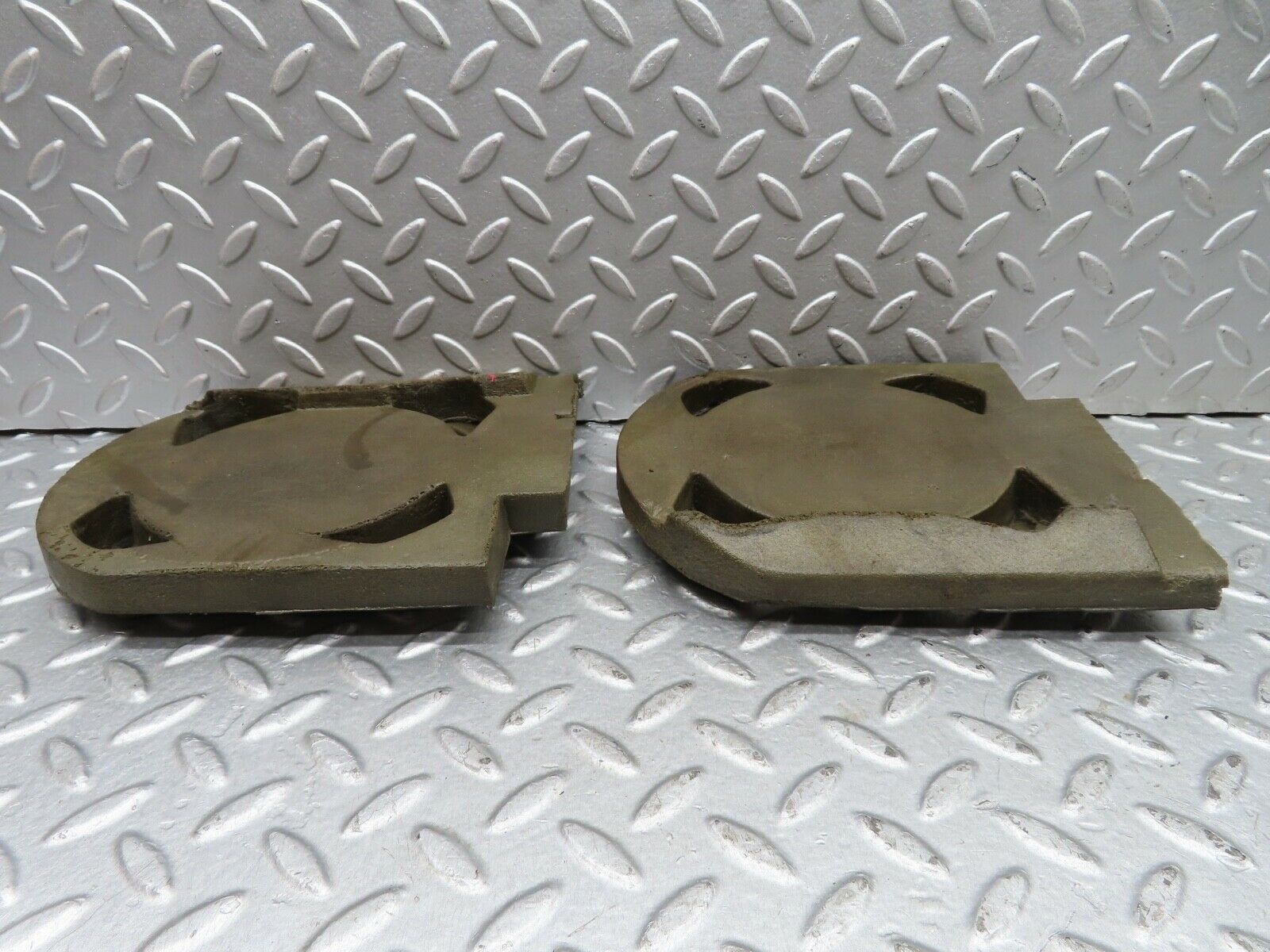 19355 Mercedes-Benz C140 CL420 Coupe Parcel Shelf Speaker Insulation