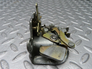 20300 Mercedes-Benz W114 280CE Coupe Right Door Lock Mechanism
