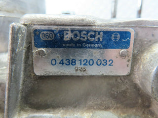 8519 Mercedes-Benz W123 Air Flow Mass Meter Sensor Bosch 0438120032