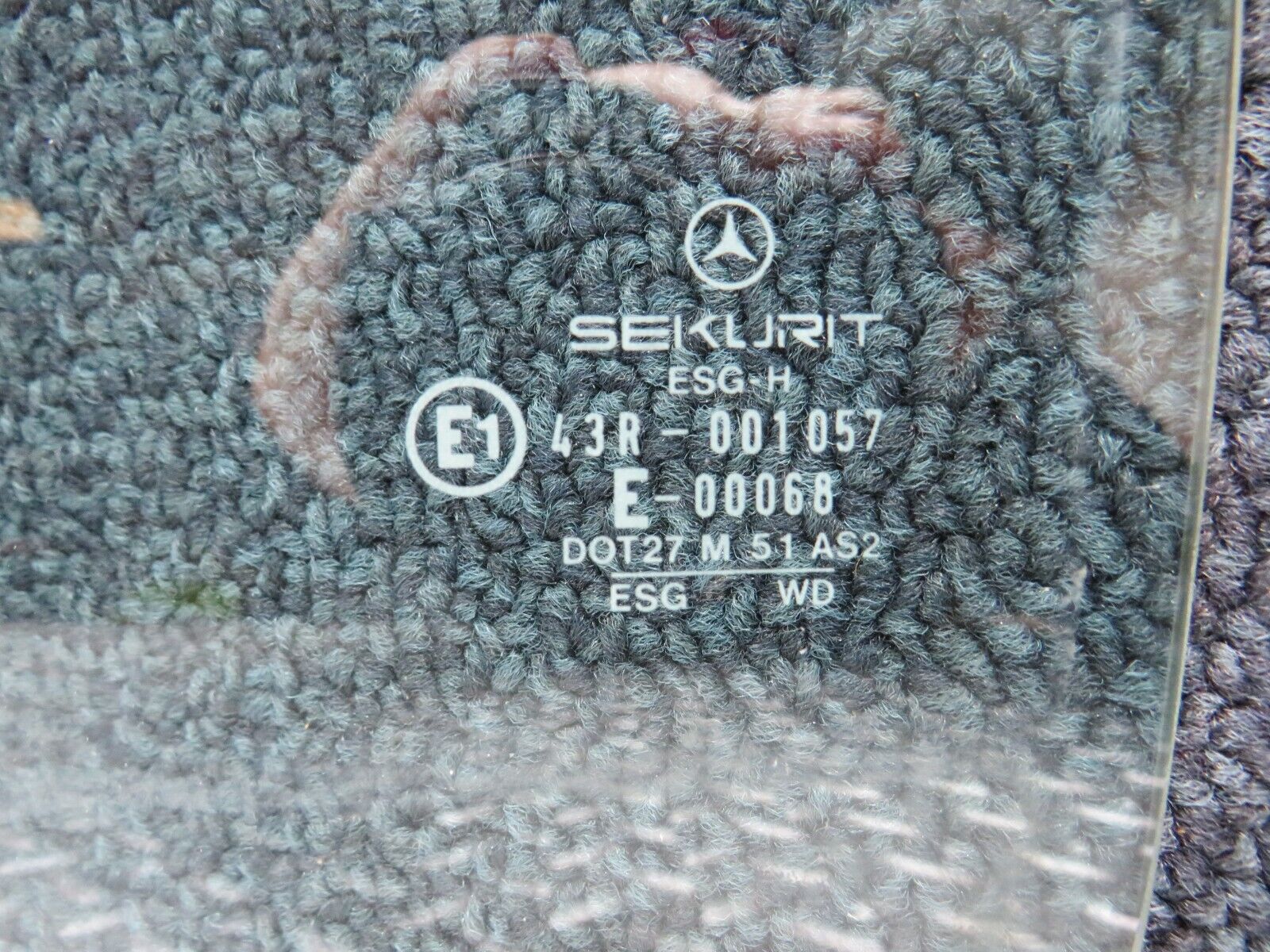 30929 Mercedes-Benz W201 190E 2.0L Rear Left Door Window Glass