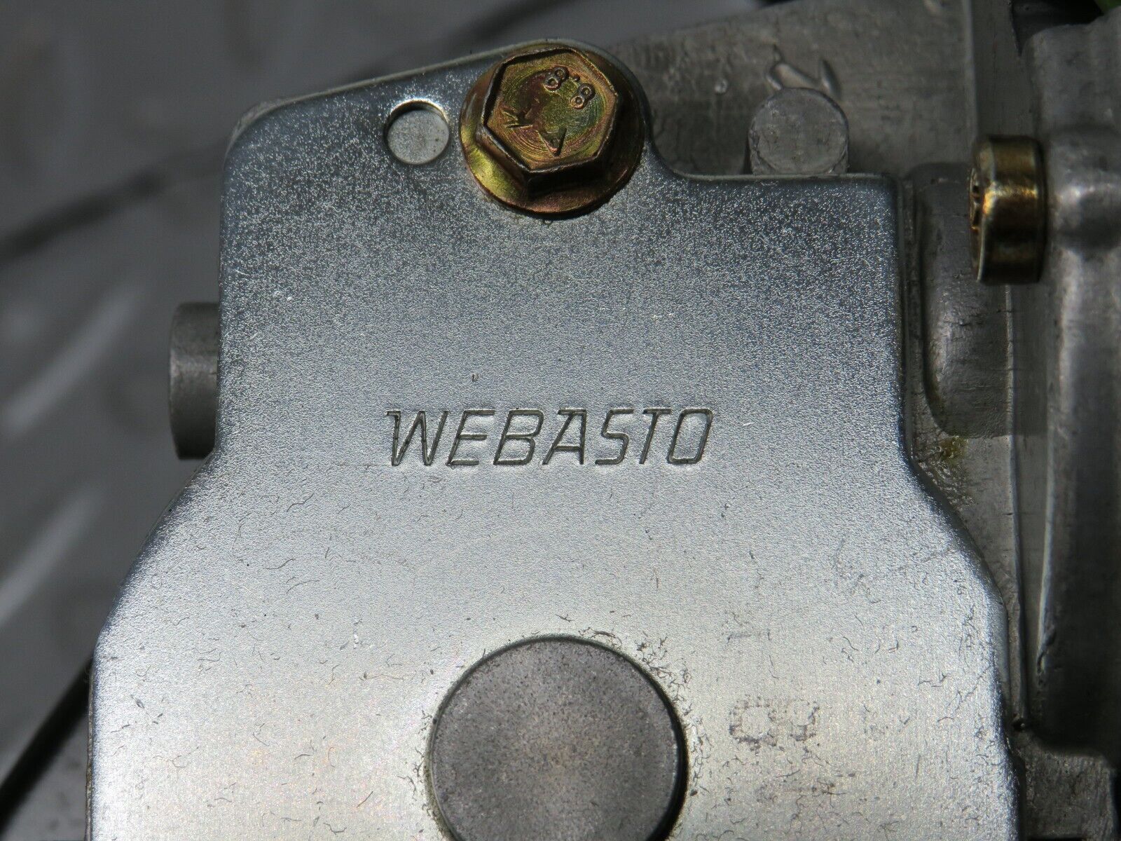 30672 Mercedes-Benz W201 190E 2.0L Sunroof Motor Bosch with Relay 0390251699